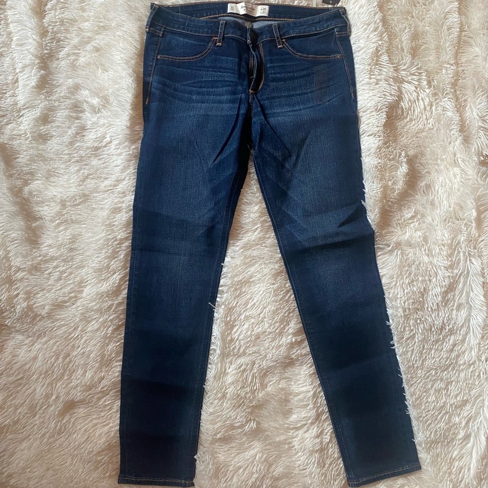 NWT Abercrombie&Fitch jeans.
